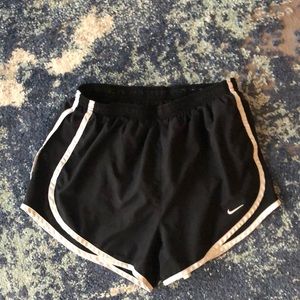 Nike Dri-Fit Shorts - S